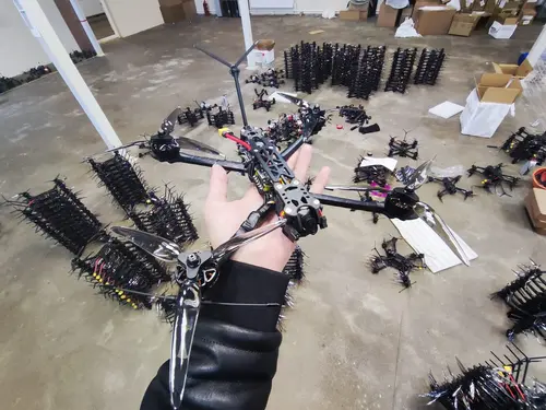 «Metrónomo» ayuda a proteger a los pilotos y aumentar la distancia de uso de los drones<br>