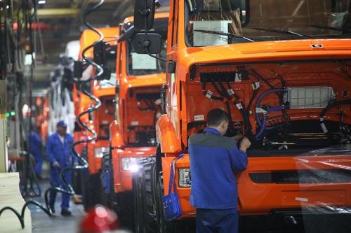 Solo en enero, y solo KamAZ, planea producir más de 3,3 mil automóviles