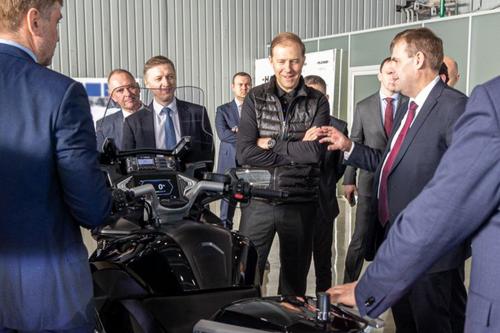 Además de esta, en NAMI también se trabaja en otros componentes para nuevos automóviles rusos competitivos<br>