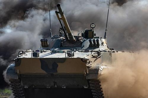 Vehículo de combate de infantería BMP-3