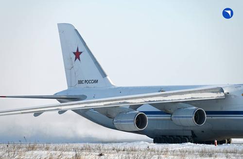 An-124-100 «Ruslán»