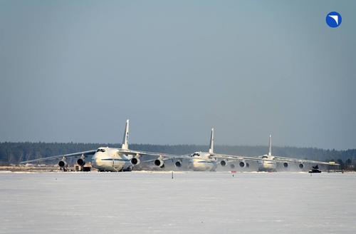 An-124-100 «Ruslán»
