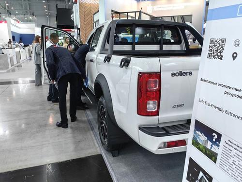 Camioneta de la marca Sollers<br>