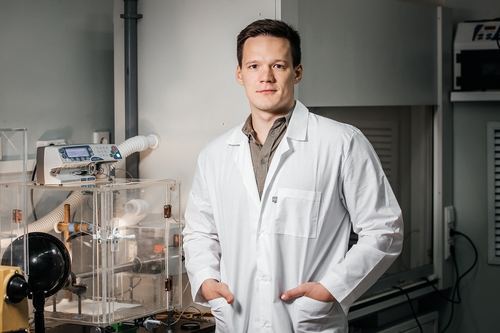 Román Chernozem, director de la investigación, profesor asociado de la Escuela de Investigación de Tecnologías Químicas y Biomédicas de la TPU