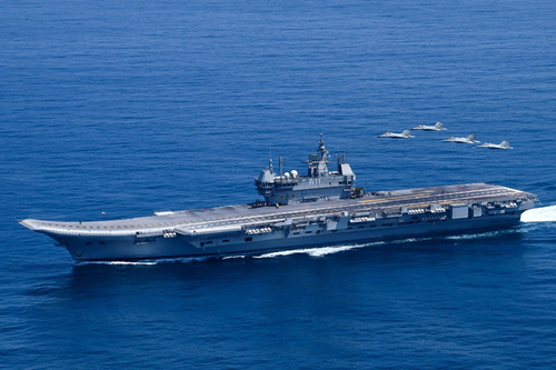 Авианосец INS VIkrant