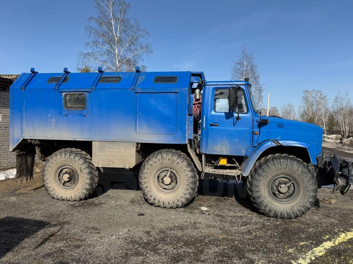 A unique six-wheeled ZIL-4974 with an American diesel engine is being sold in Siberia