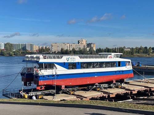 катамаран «Равелин» проекта 04710 «Соммерс»