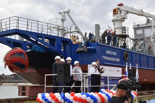 dredger "Nikolay Grichanovsky"