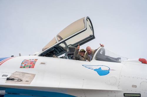 Генерал Мод Асгхар Хан на Су-30МКМ