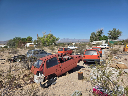 Soviet "Oka" Ended Up in a Junkyard in the USA