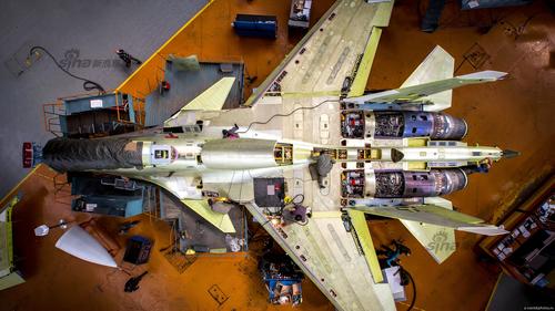 Su-30SM assembly