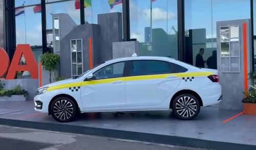 Lada Aura