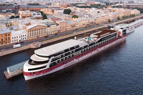 Cruise liner "Nikolay Zharkov"