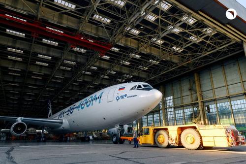 Ил-96-400М