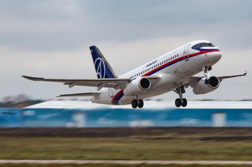 SSJ-100