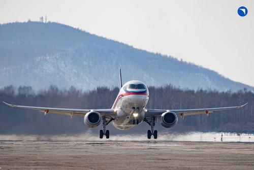 SSJ-100