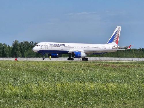 Tu-214
