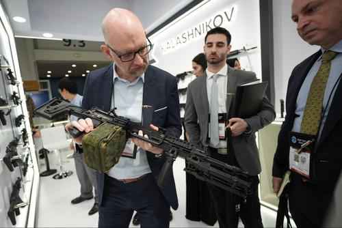 РПЛ-7 на международной выставки вооружения и оборонных технологий IDEX 2025