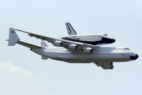 Ан-225 и «Буран» на авиасалоне в Ле Бурже (Франция), 1989 год 