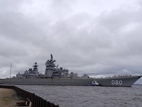 Crucero "Almirante Najímov" en el Mar Blanco