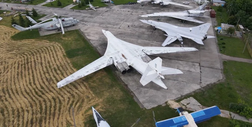 Bombarderos Tu-160