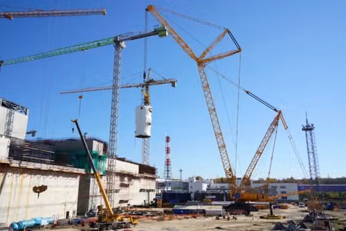 Установка металлической оболочки центральной полости реакторной установки БРЕСТ-ОД-300