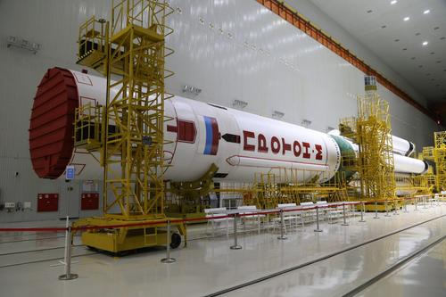  Three-stage complex of the Proton launch vehicle