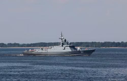 Proyecto 22800 "Karakurt"