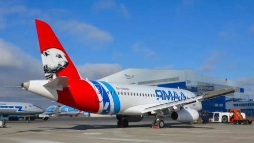 Sukhoi Superjet 100 в новой ливрее