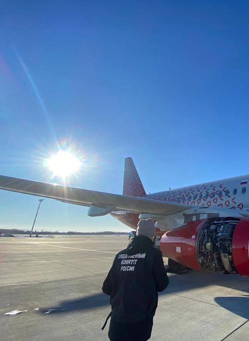 У Superjet сорвало обшивку двигателя SaM146