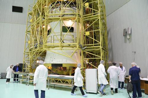 Preparation for the launch of the Electro-L satellite