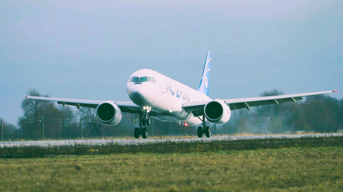 El MC-21 se acerca para aterrizar
