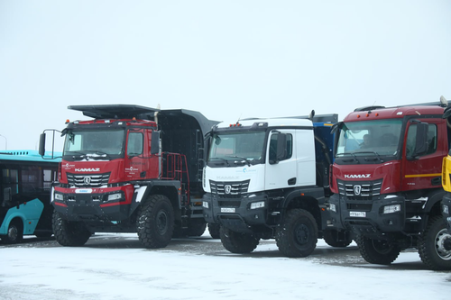 Presentación de vehículos automotores de PJSC "KamAZ"