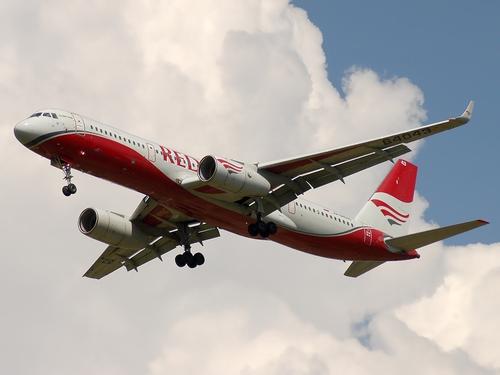 Tu-204, aerolínea Red Wings