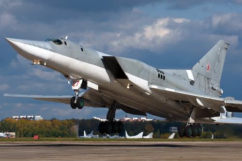 Дальний бомбардировщик Ту-22М