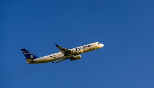 Tu-214