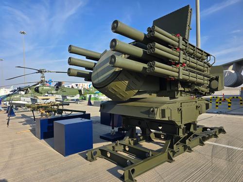 complejo antiaéreo de misiles "Pantsir-SMD-E"