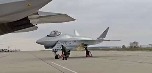 Су-75 Checkmate.