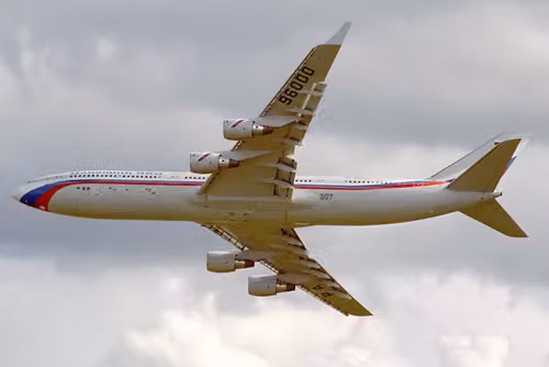 Il-96-300