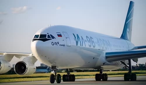 Il-96-400
