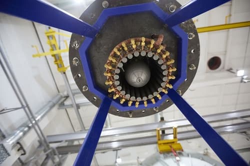 Prototipo de motor de plasma para vuelos espaciales de larga distancia