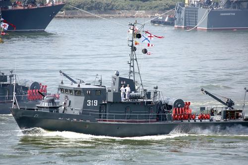 Рейдовый тральщик «Василий Поляков» проекта 10750 «Сапфир»