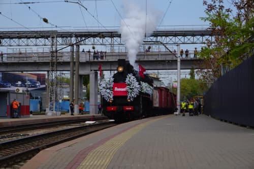 "Pobeda" retro train