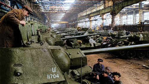Producción del T-34 en los Urales. Imágenes de archivo
