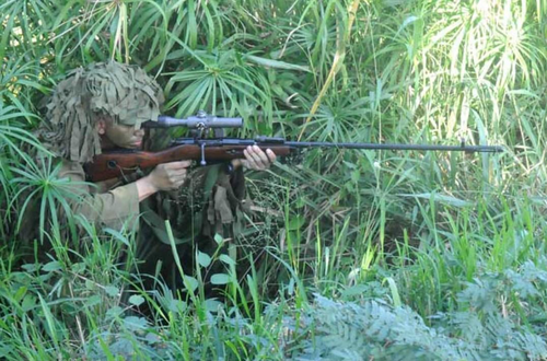 Rifle Mosin en ejercicios en Cuba