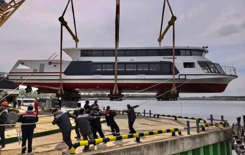 Electric vessel "Pushkin"