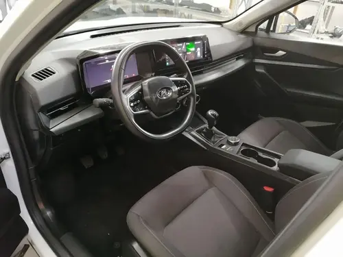 AvtoVAZ released the first batch of Lada Azimut