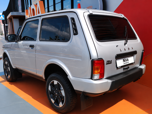 Niva Legend