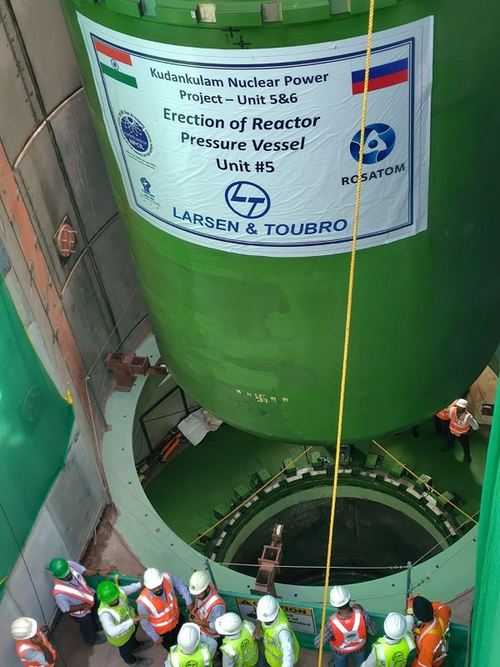 Instalación del cuerpo del reactor