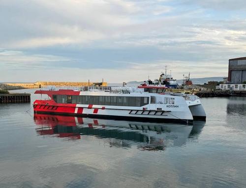 Catamarán "Sirius-Vektor" del proyecto 04580 "Kotlin"